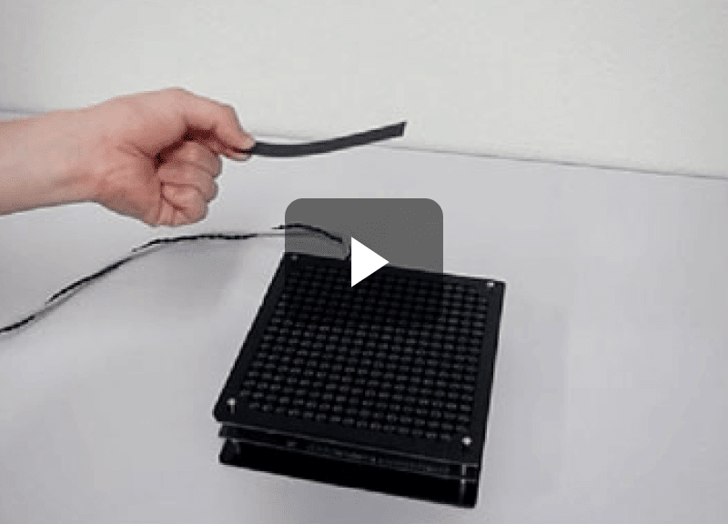 微弱な力が非接触で生じている様子の動画サムネイル