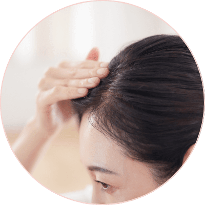 薄毛に悩むイメージ画像